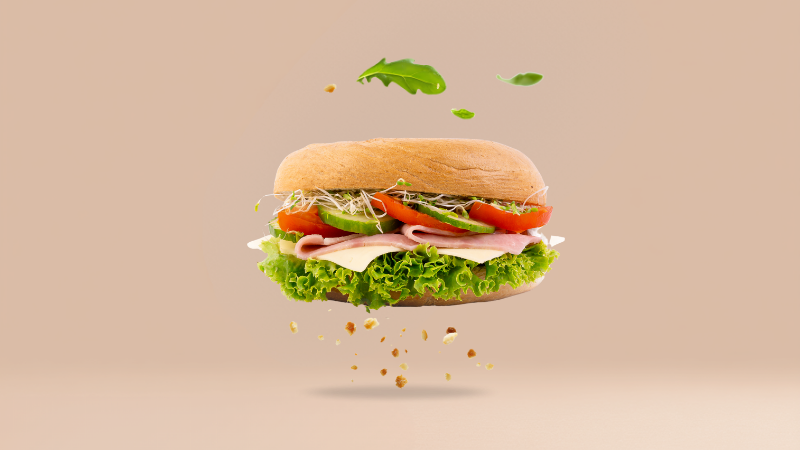 Bajgiel z szynką i serem