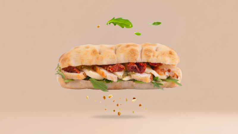 Schiacciata z kurczakiem pieczonym i mozzarellą